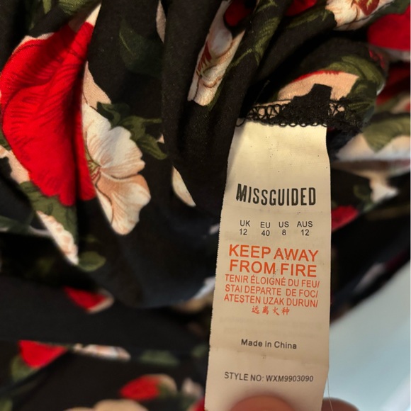 Missguided floral romper. Size 8. - Picture 9 of 11